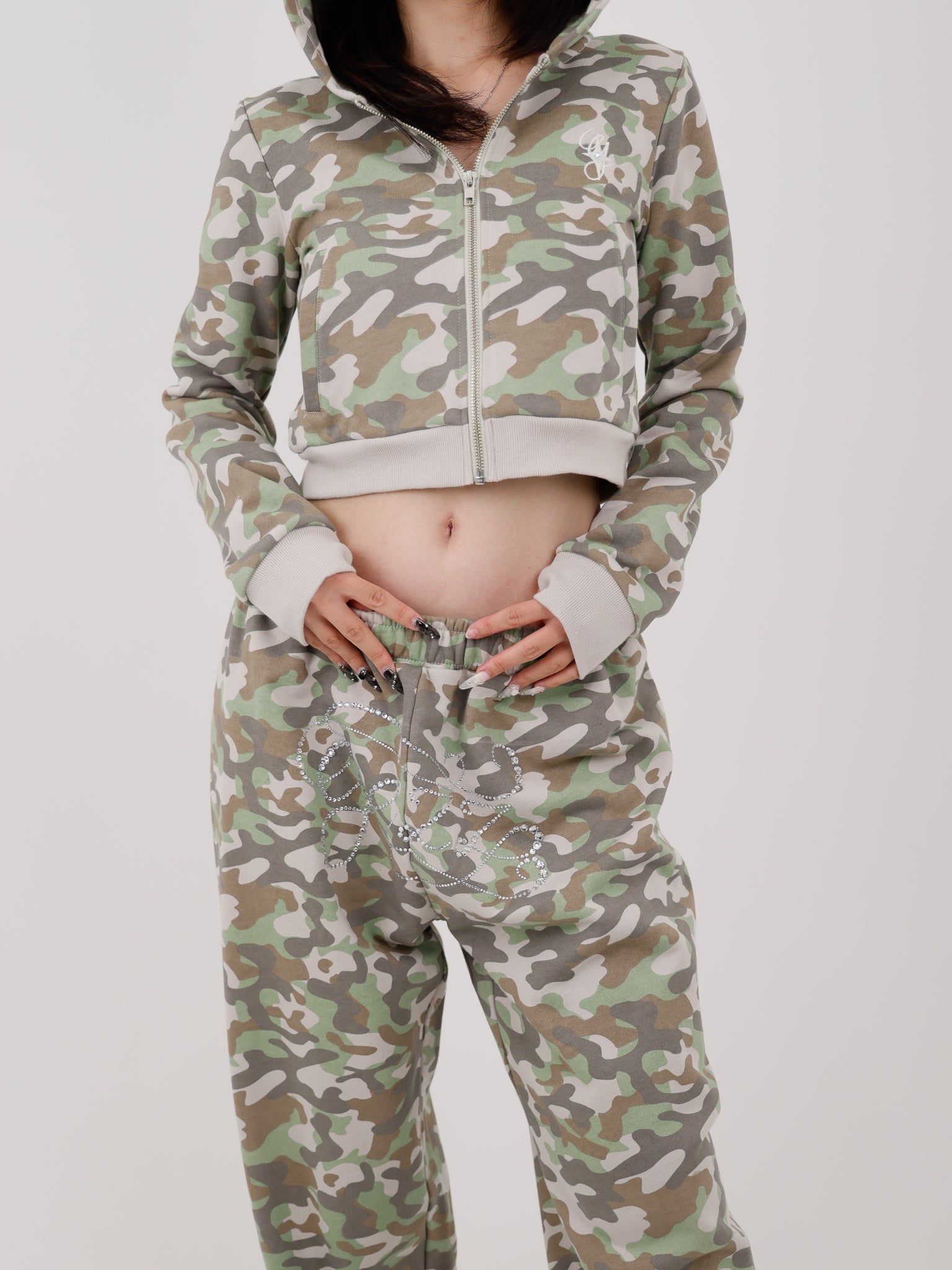 RHINESTONE CAMO ZIP HOODIE