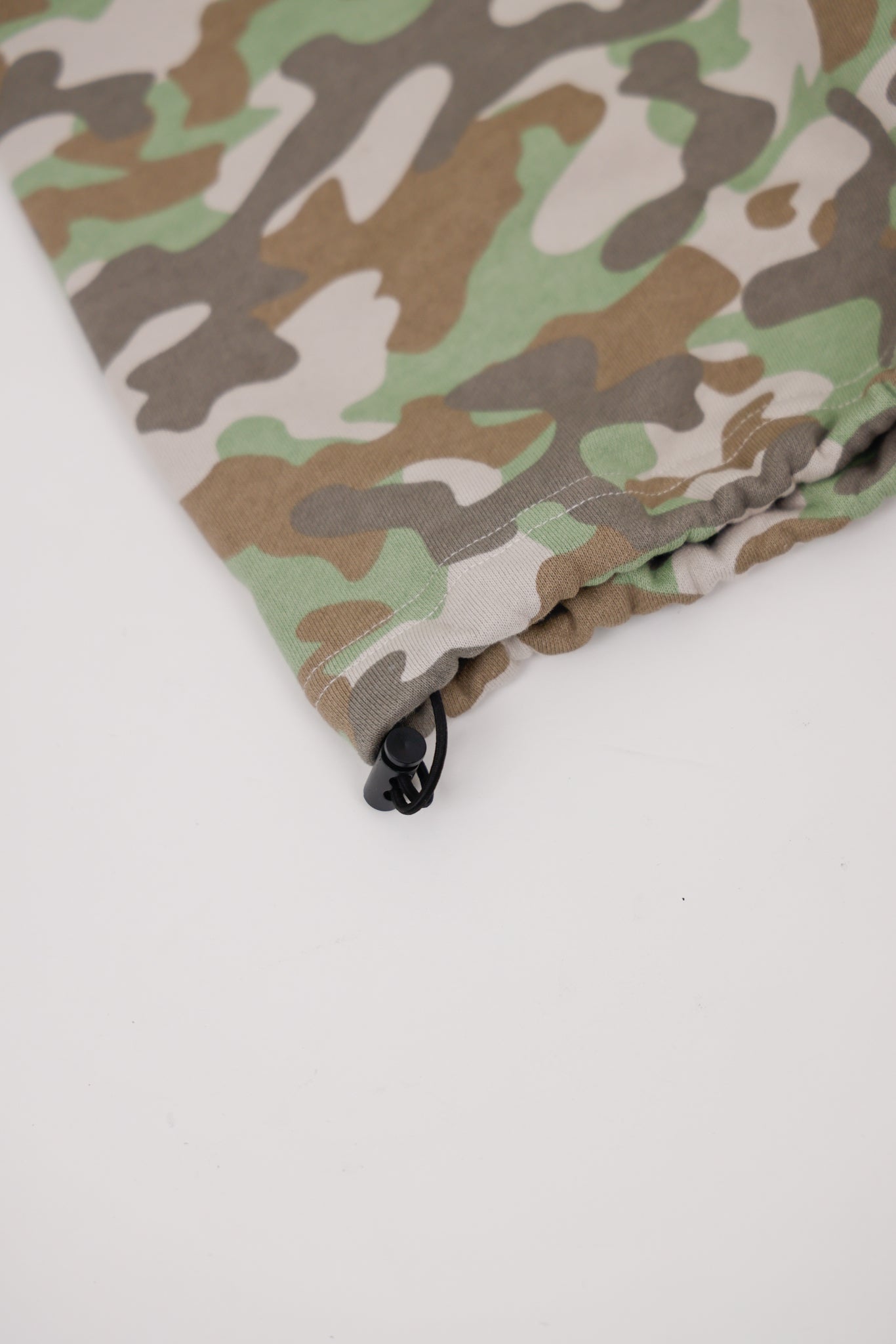 RHINESTONE CAMO SWEAT PANTS