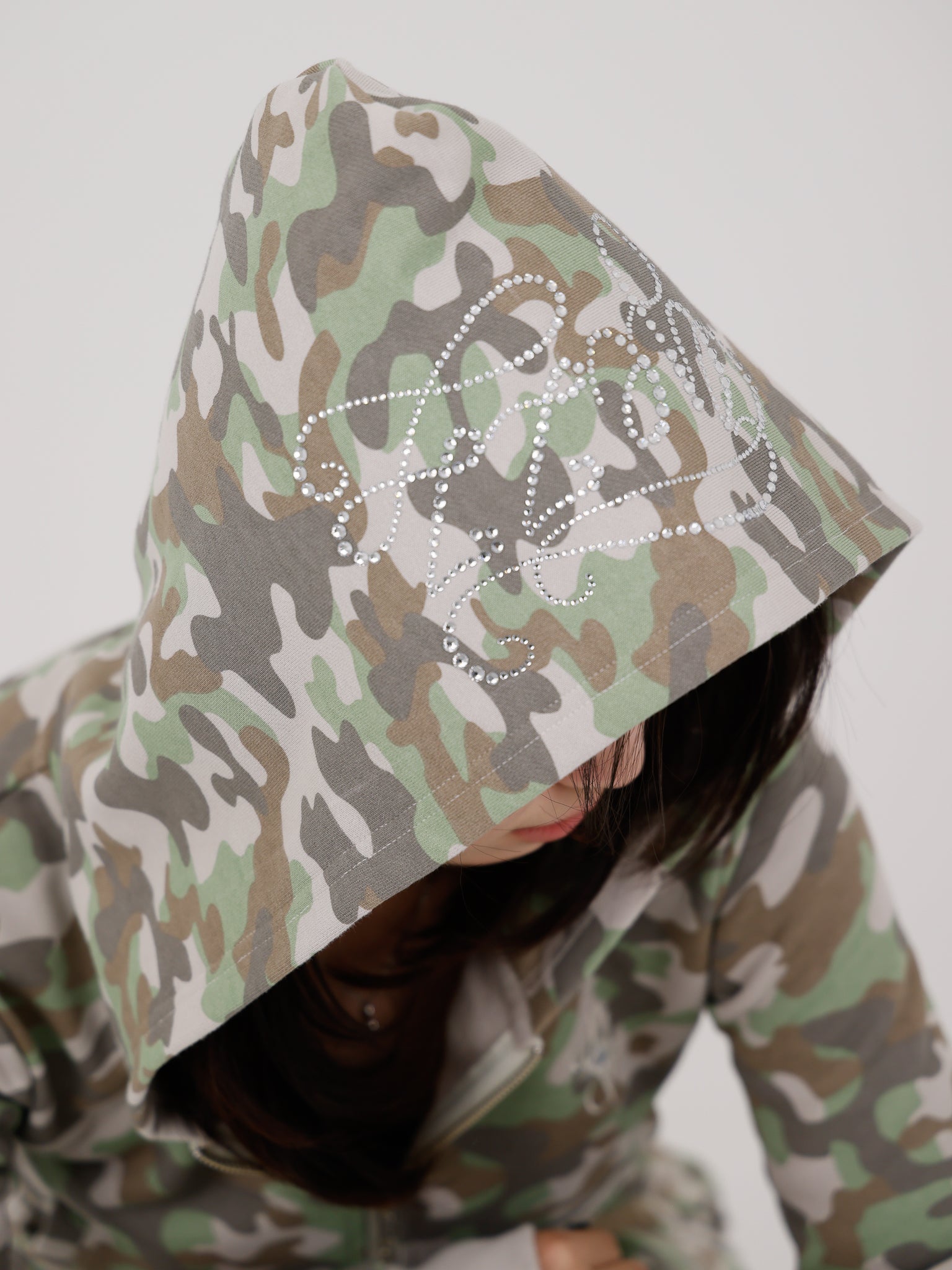 Stone  カモフラージュハーフジップフーディ RHINESTONE CAMO ZIP HOODIE