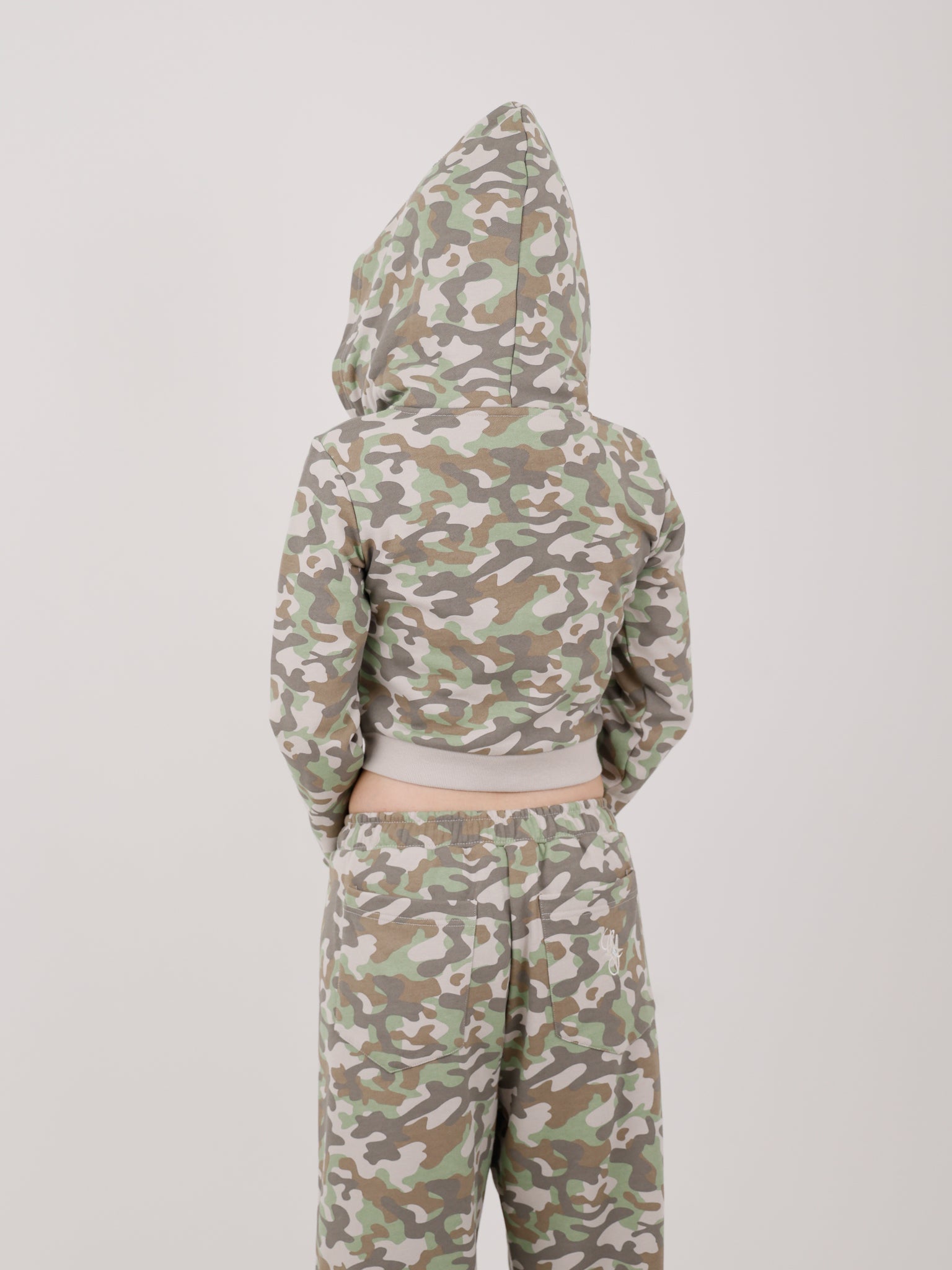 RHINESTONE CAMO ZIP HOODIE